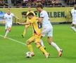 Faza la care Valentin Mihăilă a cerut penalty // foto: Ionuț Iordache (GSP)