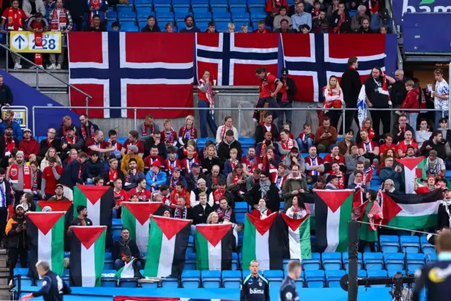 Fanii norvegieni steaguri palestiniene la meciul cu Israel UEFA, decizie în cazul Israelului! Ar urma să intre în vigoare de la vară