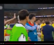 Scandal de PROPORȚII la meciul din preliminarii! TREI „roșii” sub privirile marelui Patrick Kluivert după ce l-au bruscat pe arbitru