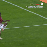 U Cluj a solicitat un penalty în meciul cu Rapid după un posibil henț al lui Sheriff Sinyan / FOTO: captură @Prima Sport