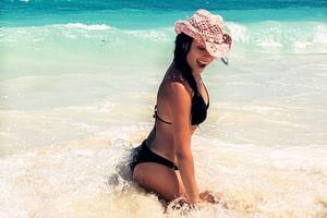 La 43 de ani, Corina Caragea a făcut senzație pe plajele din Hawaii: „Și parcă tot n-am stat suficient”