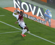 U Cluj a solicitat un penalty în meciul cu Rapid după un posibil henț al lui Sheriff Sinyan / FOTO: captură @Prima Sport