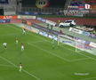 U Cluj a solicitat un penalty în meciul cu Rapid după un posibil henț al lui Sheriff Sinyan / FOTO: captură @Prima Sport