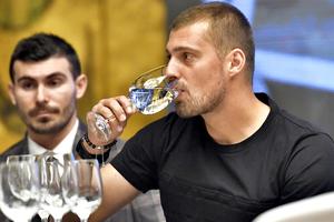 Gabi Tamaș a numit „cel mai mare șprițar” cu care a fost coleg + Țara cu cele mai mari beții: „Vodcă, coniac, whisky. Ne-am făcut pilaf!”