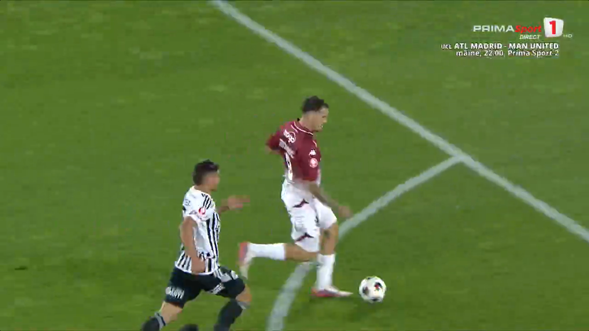 U Cluj - Rapid, întrerupt 4 minute după ce s-a rupt plasa