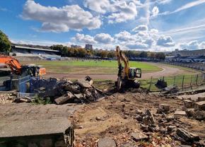 Un nou stadion în Superligă! Primele imagini de la demolarea vechii arene