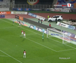 U Cluj a solicitat un penalty în meciul cu Rapid după un posibil henț al lui Sheriff Sinyan / FOTO: captură @Prima Sport