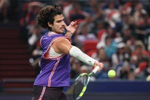 Surpriză la Shanghai! Carlos Alcaraz a fost eliminat, după un eșec în două seturi
