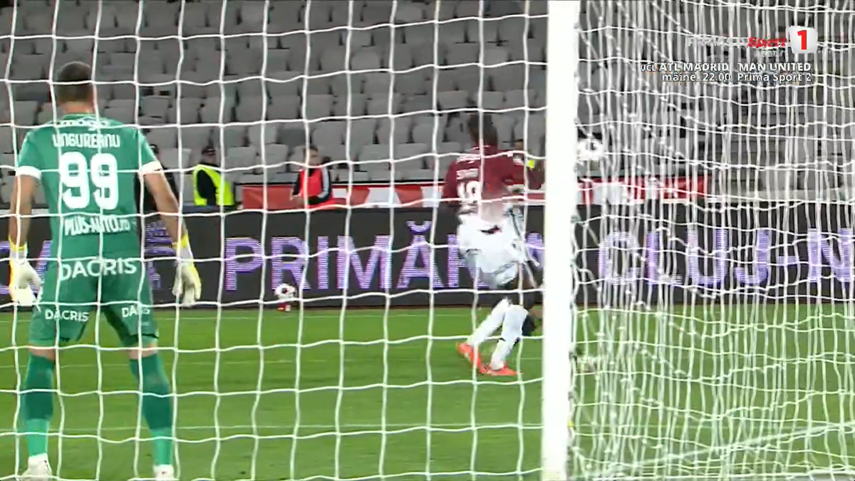 Fază controversată în U Cluj - Rapid! Au cerut penalty după un henț: decizia VAR