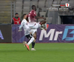 U Cluj a solicitat un penalty în meciul cu Rapid după un posibil henț al lui Sheriff Sinyan / FOTO: captură @Prima Sport