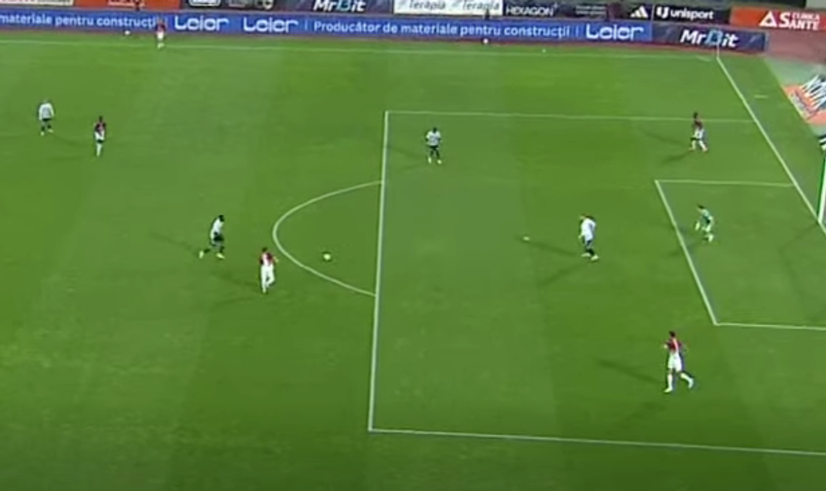 Eroare majoră în U Cluj - Rapid: a urmat un gol de generic
