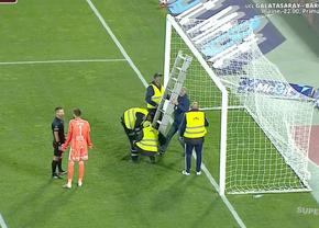 U Cluj - Rapid a fost întrerupt 4 minute » Scene rar văzute în Superliga