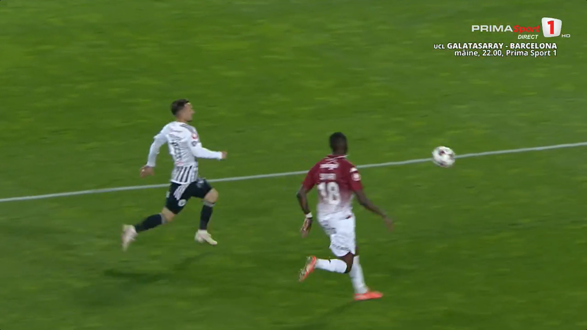 U Cluj a solicitat un penalty în meciul cu Rapid după un posibil henț al lui Sheriff Sinyan