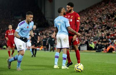 ANGLIA - MUNTENEGRU // VIDEO Șocant! Raheem Sterling a fost scos din lot după ce a sărit la gâtul unui coleg!