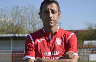 EXCLUSIV // VIDEO Viorel Dinu are 41 de ani și încă este cel mai bun din Liga 3: „Am învățat multe de la Răzvan Lucescu și Mihai Stochiță”
