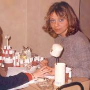 Ilana Holloway. Sursă foto: „Înșirând mărgele - Povestiri ale unui Puiuț de Dracula emigrant”.