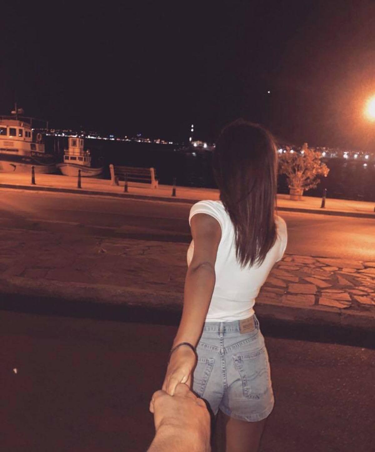 GALERIE FOTO Arbitra care merge la Miss World » Frumoasa țării vorbește 4 limbi și studiază jurnalismul