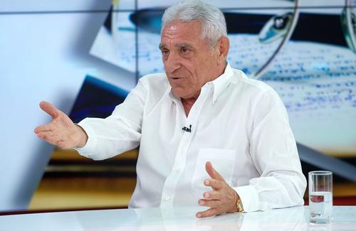 Ioan Becali (68 de ani) spune că Mirel Rădoi (39 de ani) ar fi trebuit să se bazeze pe jucătorii care au făcut performanță la campionatul european de tineret din 2019.