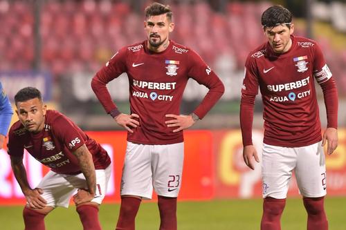 Junior Morais, primul din stânga, alături de Alexandru Albu și Cristian Săpunaru // foto: Imago Images