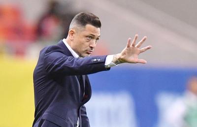 Mirel Rădoi, susținut puternic: „A fost cel mai interesat, cel mai atent. Mi-am dat seama că învață non-stop” + „Nu văd niciun motiv să plece!”