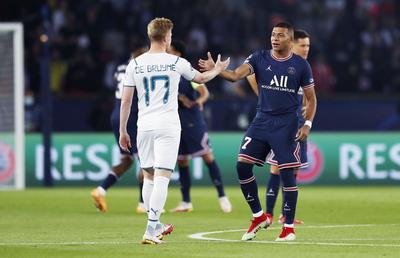 Kevin de Bruyne trimite „săgeți” către PSG: „Când sunt prea multe vedete apar probleme”