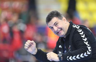 Florentin Pera o va antrena pe SCM Rm. Vâlcea din sezonul viitor! Lovitură în handbalul feminin