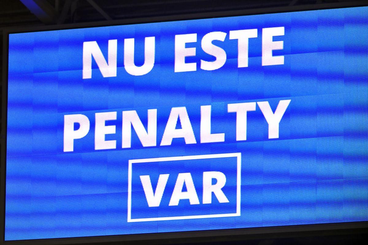 Rapid - CS Universitatea Craiova 2-2 » Foștii selecționeri au dat-o la pace în derby-ul etapei 18 din Liga 1! Clasamentul actualizat