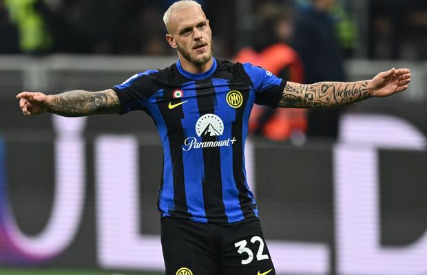 Execuție fabuloasă în Serie A » Jucătorul lui Inter, lob de senzație à la Hagi