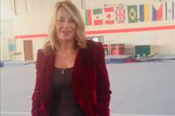 Nadia Comăneci a împlinit astăzi 62 de ani și s-a filmat în sala de sport: „Mi-ați făcut ziua foarte, foarte specială”