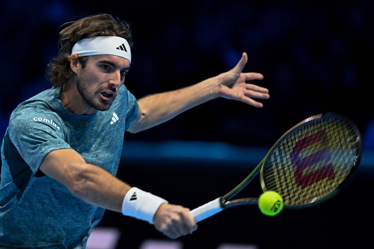Jannik Sinner, prima victorie la ATP Finals » 85 de minute de control și agresivitate în fața lui Stefanos Tsitsipas