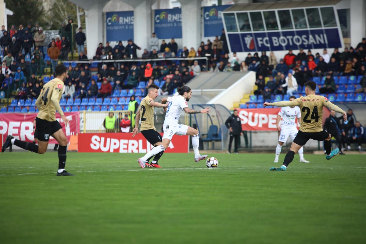 FC Botoșani - FC Voluntari 3-3 » Cu de toate! Meci fabulos la Botoșani: goluri multe, eliminări, penalty-uri ratate și repetate