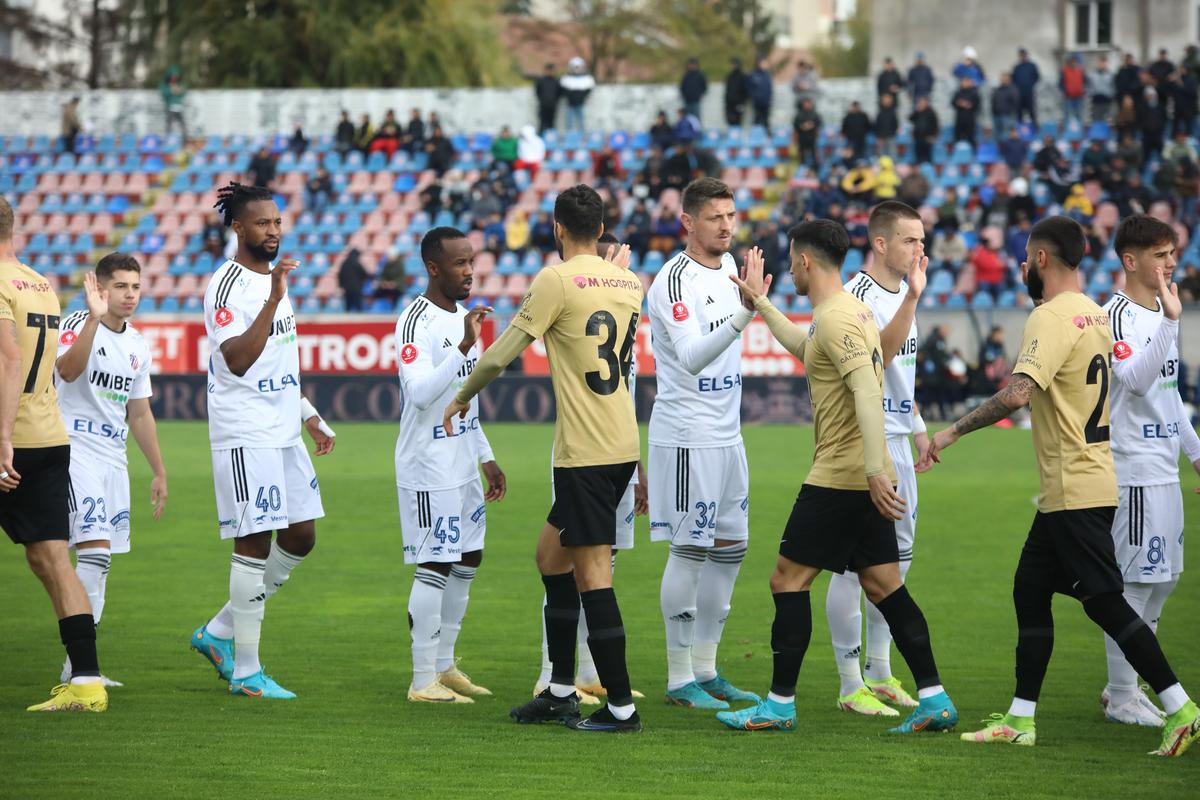 FC Botoșani - FC Voluntari 3-3 » Cu de toate! Meci fabulos la Botoșani: goluri multe, eliminări, penalty-uri ratate și repetate