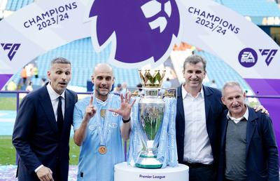 Analiză de impact în The Guardian: „Cazul Manchester City este o parabolă a puterii moderne. O idee atât de proastă ca Premier League să le permită unor state să investească în cluburi de fotbal”