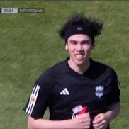 Ivan Buhajeruk, „Spreen” ca nume de artist, a fost înlocuit după un minute de antrenorul lui Deportivo Riestra / Foto: captură TNT