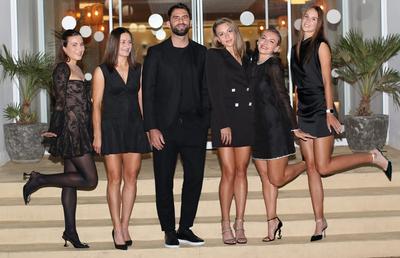 Jucătoarele din echipa de BJK Cup a României au ales negrul pentru dineul oficial de la Malaga! Apariție elegantă