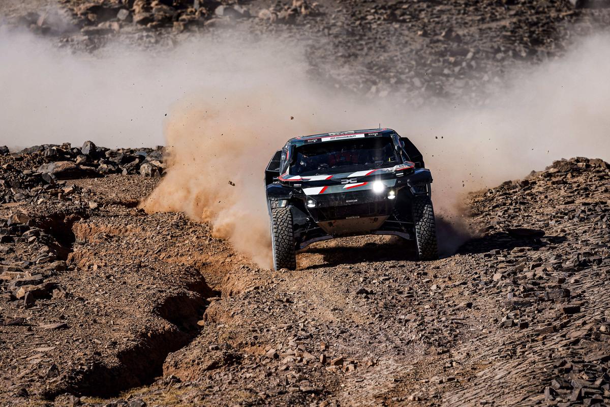 Nasser Al-Attiyah și Dacia Sandrider, imagini din 2025 // foto: Imago