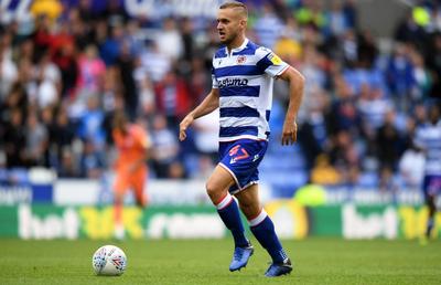 Barnsley - Reading 1-1 // Seară proastă pentru George Pușcaș » A ratat singur cu portarul și s-a accidentat: „Nu arată bine”