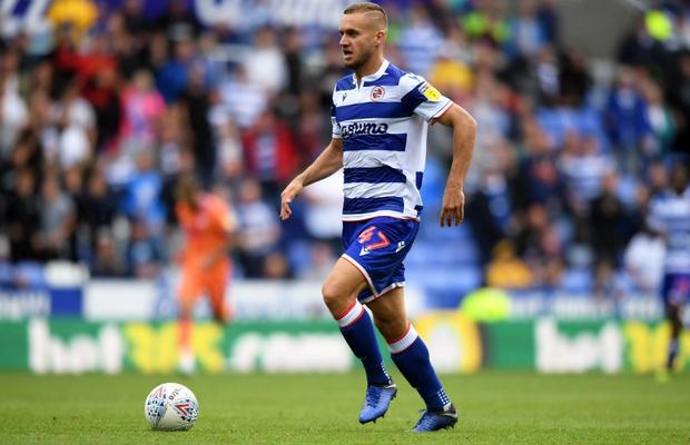 Barnsley - Reading 1-1 // Seară proastă pentru George Pușcaș » A ratat singur cu portarul și s-a accidentat: „Nu arată bine”