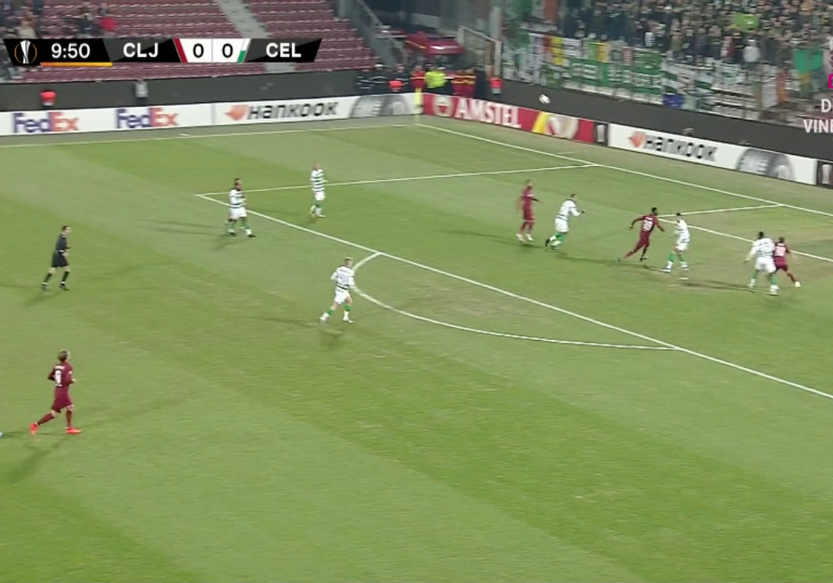 CFR CLUJ - CELTIC 2-0 // FOTO Ciprian Deac a cerut penalty în minutul 10! Decizia luată de turcul Halis Özkahya