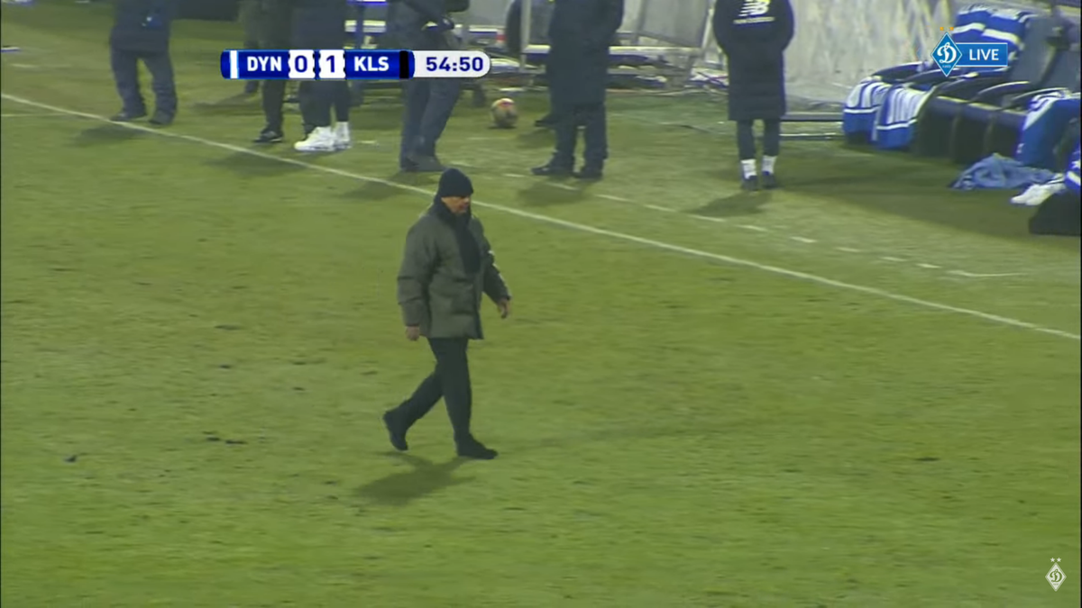 Scandal la Kiev: Lucescu a intrat să protesteze până la centrul terenului! Reacția antrenorului după meci
