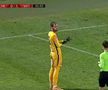 FOTO. Gafă uriașă la debutul lui Mircea Rednic pe banca Viitorului: „ROȘU” direct pentru Cojocaru