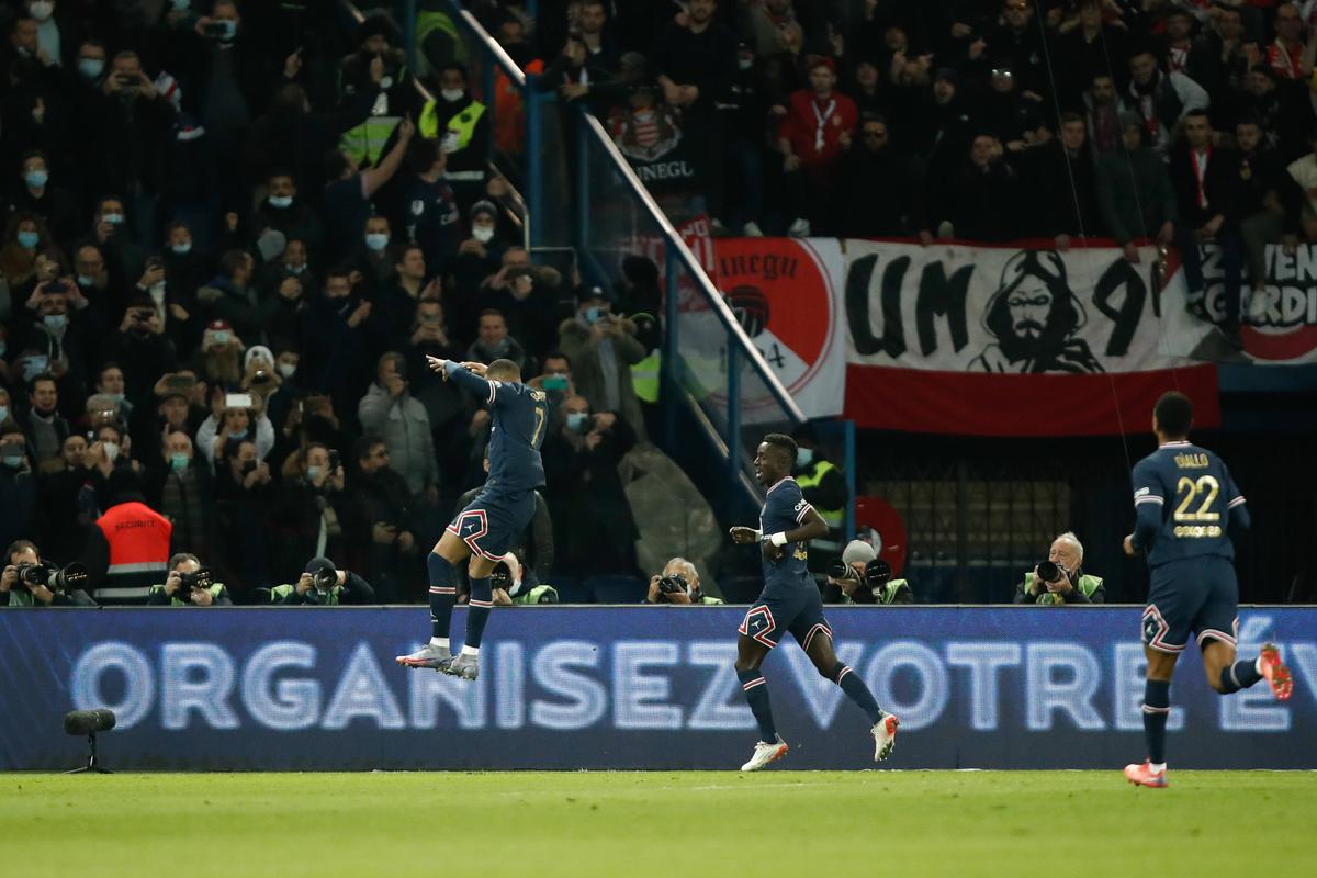 „Dubla” lui Mbappe îi aduce victoria lui PSG în derby-ul cu Monaco