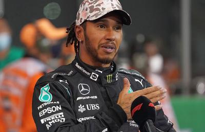 Bătut de Verstappen în calificări și huiduit copios, Hamilton e încrezător: „Abia aștept cursa” + cum le-a răspuns fanilor