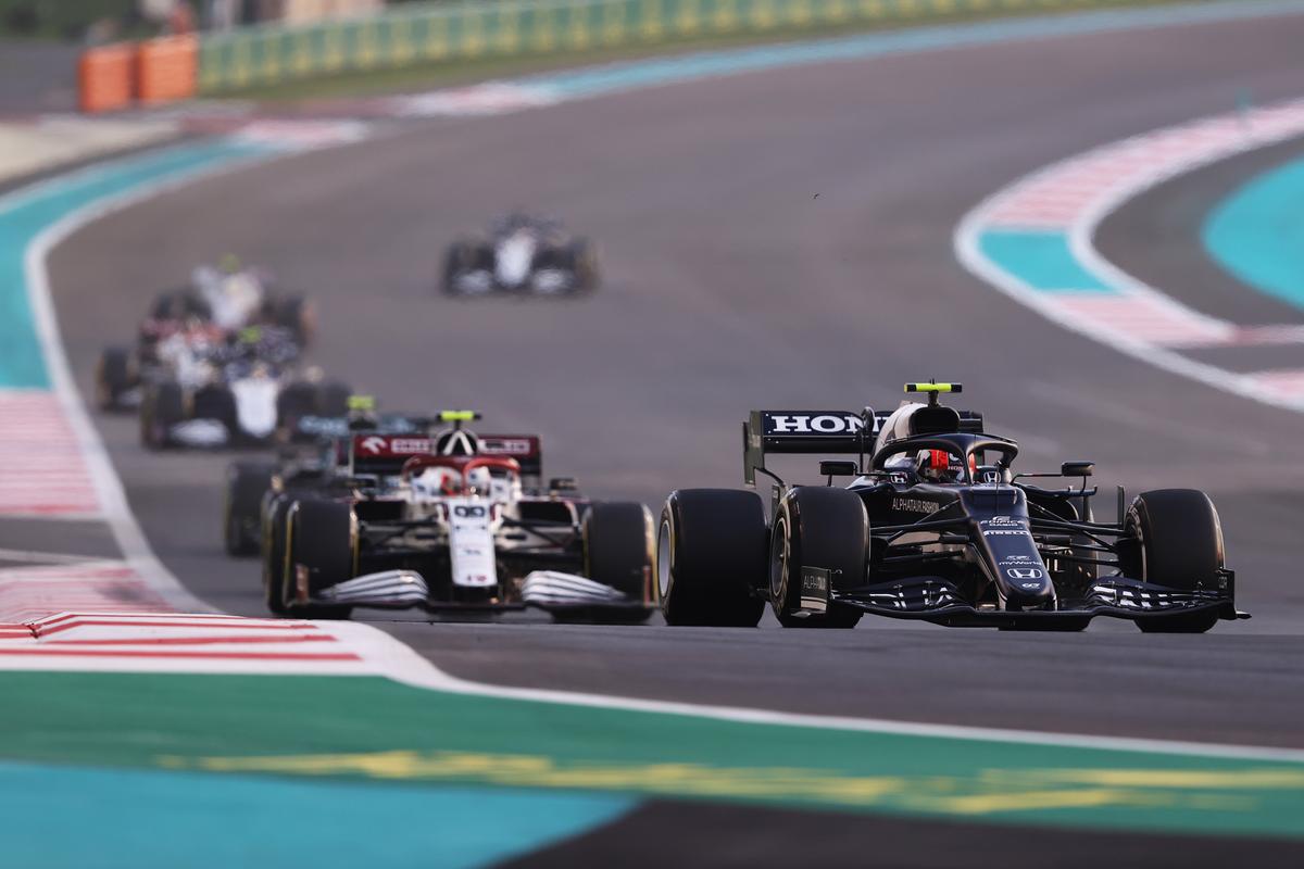 10 curiozități la finalul celui mai palpitant sezon de Formula 1 din ultimii ani » De la recordul stabilit de Verstappen la seria neagră egalată de Ferrari + Bottas, infailibil
