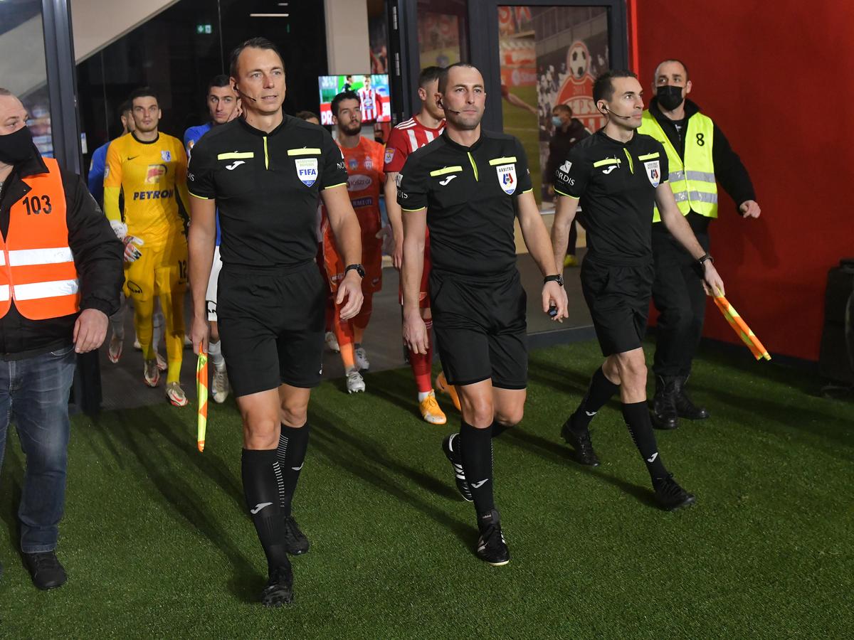 Gică Hagi, iureș după eșecul cu Sepsi » S-a luat de toată lumea, arbitri, jurnaliști și adversari: „Nu o mai dați la televizor, ascundeți-o și pe asta!”