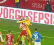 SEPSI - FARUL 1-0. Două decizii la limită în prima repriză, ambele împotriva lui Hagi