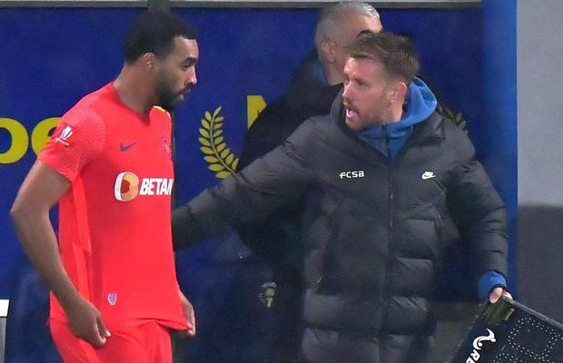 Scene penibile cu antrenorul FCSB: cum a apărut Pintilii în timpul meciului cu Chindia