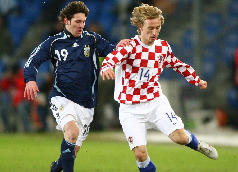 Modric și Messi, duel direct în amicalul din 2006 / Sursă foto: Imago Images Etern! Imagini rare cu Luka Modric în Ghencea, la meciul cu România din 2009 » Remarcabil: e singurul „supraviețuitor” de atunci