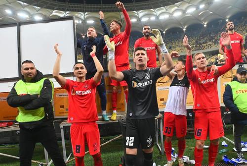 Adrian Șut (23 de ani) ar putea fi o soluție pentru Edi Iordănescu în preliminariile Euro 2024. Astfel, mijlocașul defensiv de la FCSB ar acoperi un post deficitar la echipa națională.