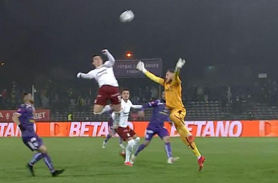 „Regii” gafelor » Erorile de proporții au năruit definitiv obiectivul unei pretendente la play-off: 5 greșeli inexplicabile